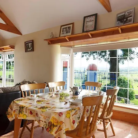 Nyaraló 2 Bed In Lismore Oc-ii06400 Tallowbridge