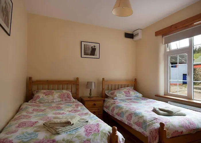 2 Bed In Lismore Oc-ii06400 Tallowbridge